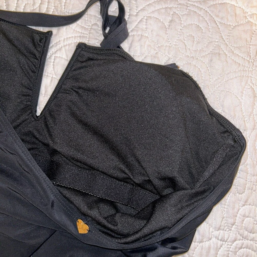 NWT Catherine Malandrino V Wire Shirred Black 1 Piece Bandeau Swimsuit Plus S 1X